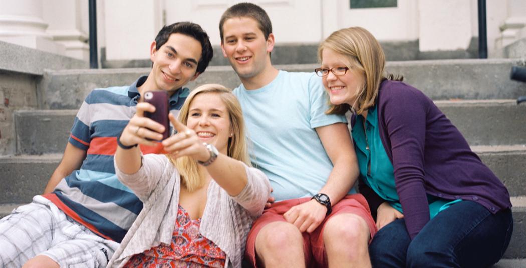 Union students take a group selfie.