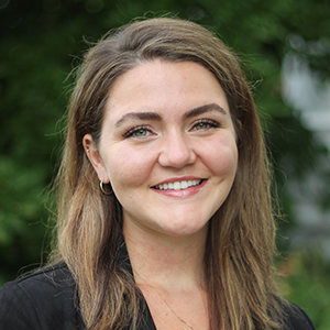 photo of Cate Llewellyn '21