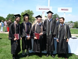 2015 Astronomy/Physics photo of 5 graduates