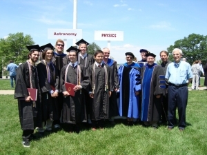 2015 Astronomy/Physics photo of graduates and faculty