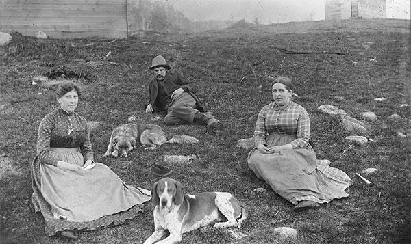 mages from the Osmond D. Putnam photographs (ARL-081). Courtesy of the Adirondack Research Library of Union College