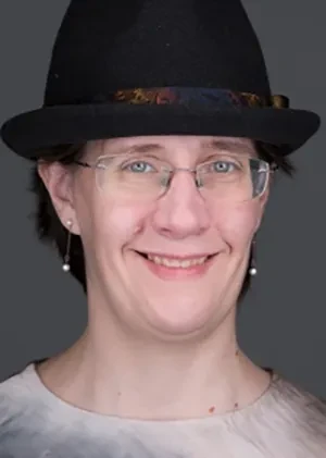 Nelia Mann
