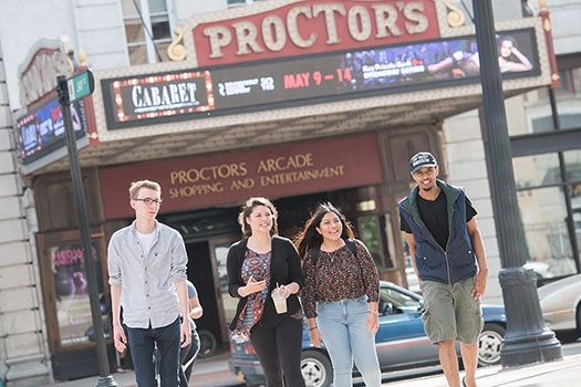 Proctors Theatre in the background