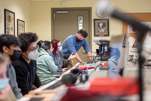 Union Music Teacher instructing students in a lab setting