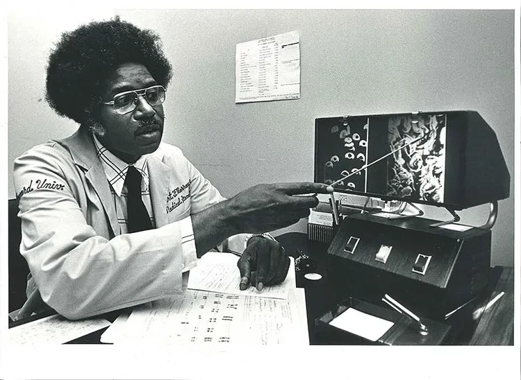 Dr. Robert Murray '53
