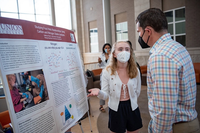 A student presents her research at the Steinmetz Symposium
