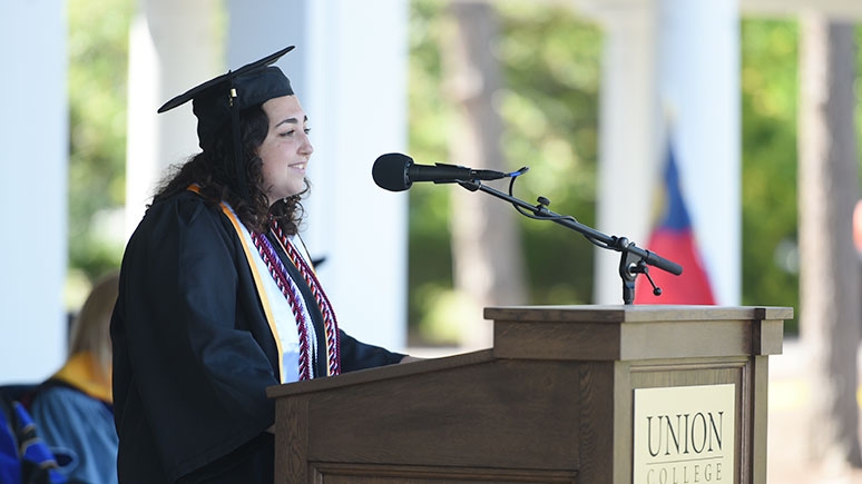 Student speaker Sophia Anderson '22