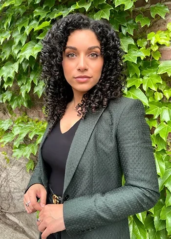 Victoria Alexander