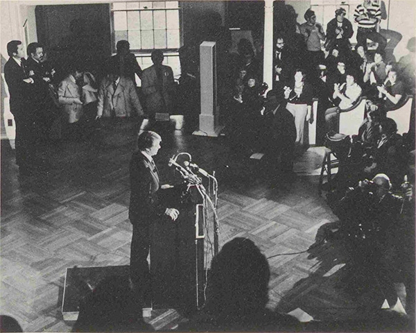 Jimmy Carter in Old Chapel talking with Union students