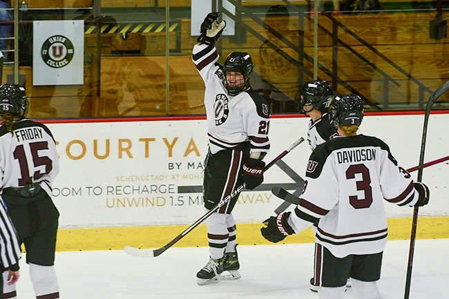 When the men’s and women’s hockey programs host their home openers in the fall of 2025, they will be skating in a spacious new arena offering all the latest amenities for players and fans alike. After months of anticipation, an agreement has been finalized to have both Union’s Division I hockey teams play their games in an all-purpose arena to be built at nearby Mohawk Harbor.