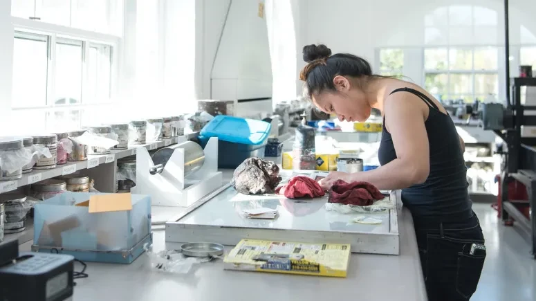 A student working in the printing studio