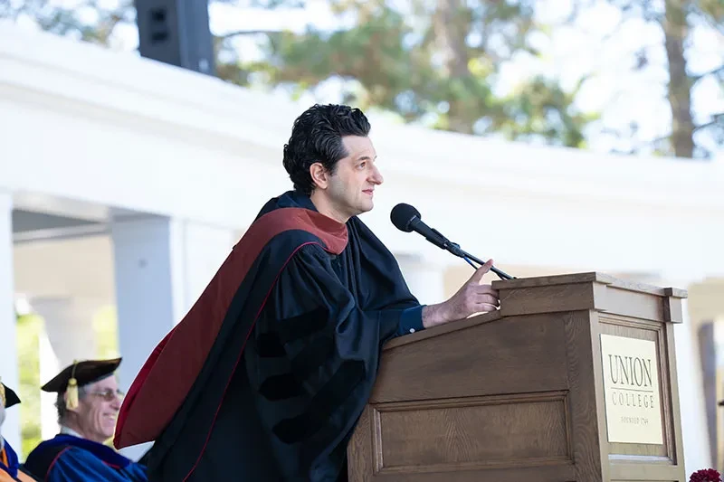 Ben Schwartz '03