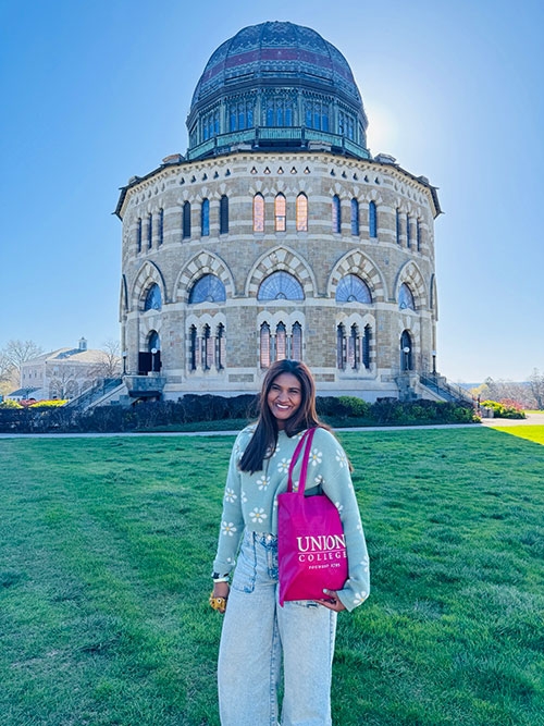 For Anjalika Kumar, there was little doubt where she would attend college. She was 12 when her family dropped off her brother, Eeshan ’21, at campus from their home in Allen, Texas. She has been eagerly awaiting to begin her own journey at Union.