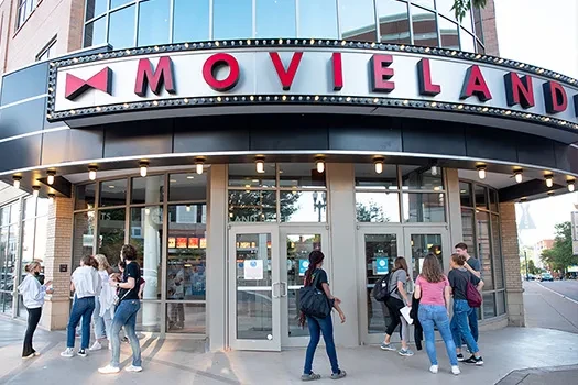 Bowtie Movieland exterior view