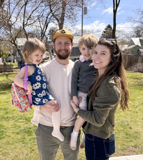  Colin Gleason '11, assistant professor of physics and astronomy, with his wife, Ellen, and their two children, Henry and Charlotte.