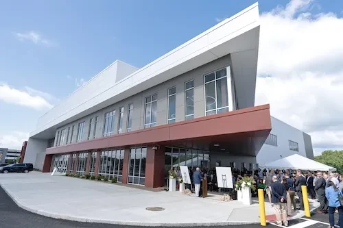Just over a year ago, ground was broken on an all-purpose arena that would serve as the new home of the Division I men’s and women’s hockey programs. A mere 13 months later, the M&T Bank Center at Mohawk Harbor was officially unveiled during a ribbon-cutting ceremony and tours Thursday morning. A gathering of state, county and local officials and dignitaries, including New York Gov. Kathy Hochul and Union President Elizabeth Kiss, celebrated the milestone.