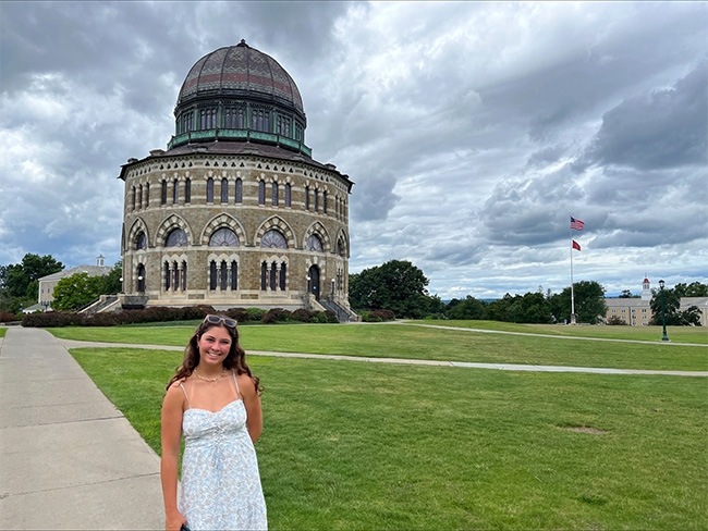 Caroline Frost '29