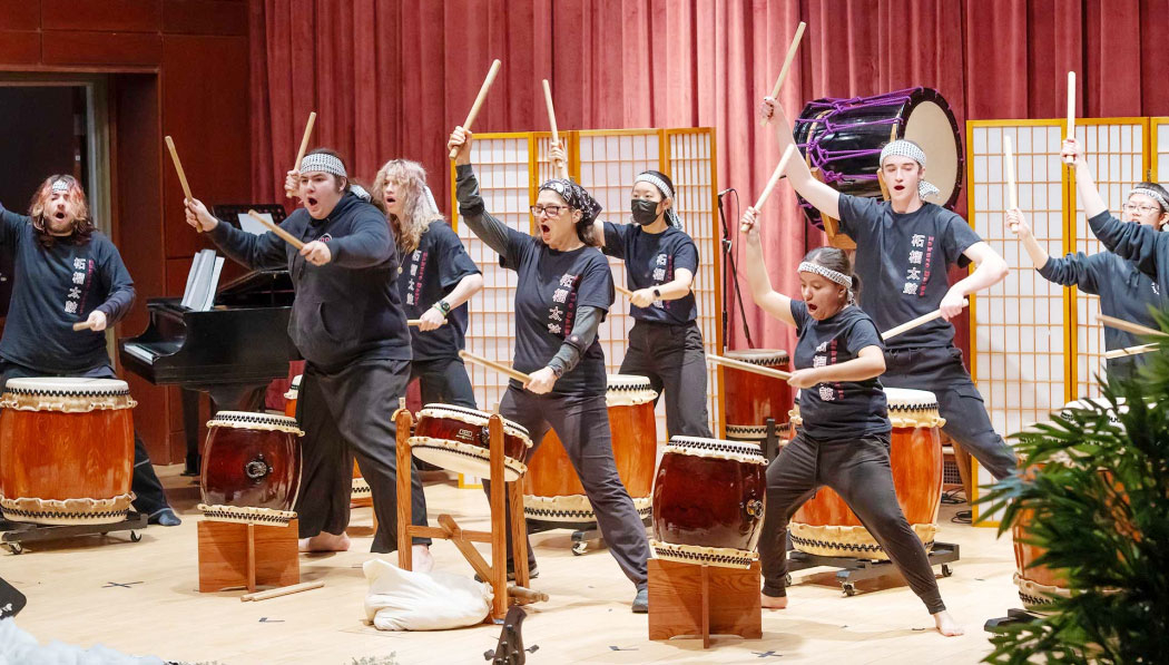 Zakuro-Daiko, the Japanese Drumming and Global Fusion Band