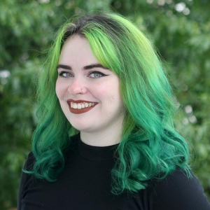 Amanda Mitchell Headshot