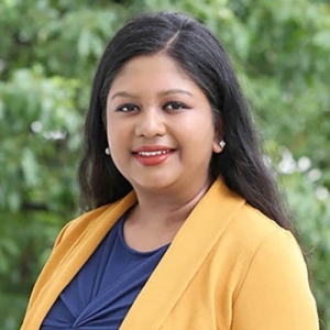 Fareeza Islam headshot