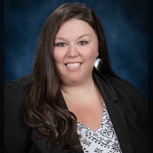 Christine Zinzow headshot