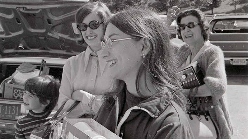 Christine (Chris) Kelly '74 unpacks with the help of her mother Evelyn Kelly (who married her father, Edwin Kelly '32, right after he graduated from Union), her sister and niece.