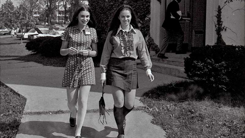 Nina (Wolff) Luxenberg '74 (left) with roommate Catherine (Toye) Suslavich '74