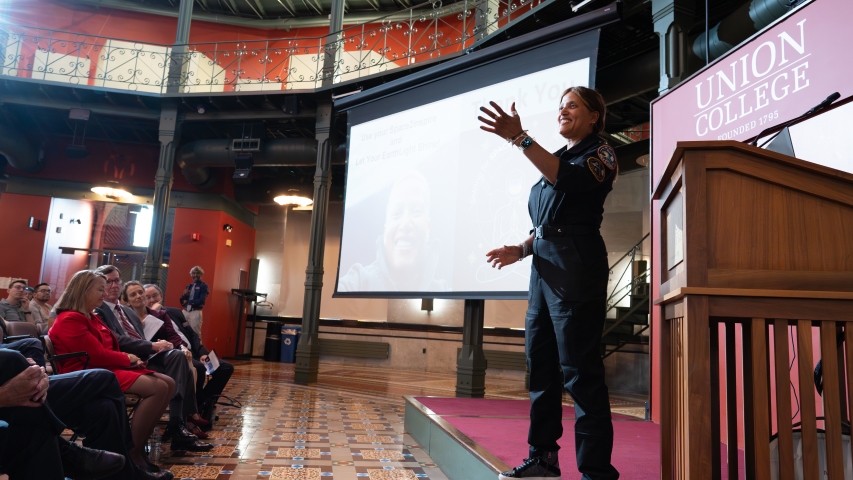 Dr Sian Proctor speaking to the audience at Feigenbaum Forum