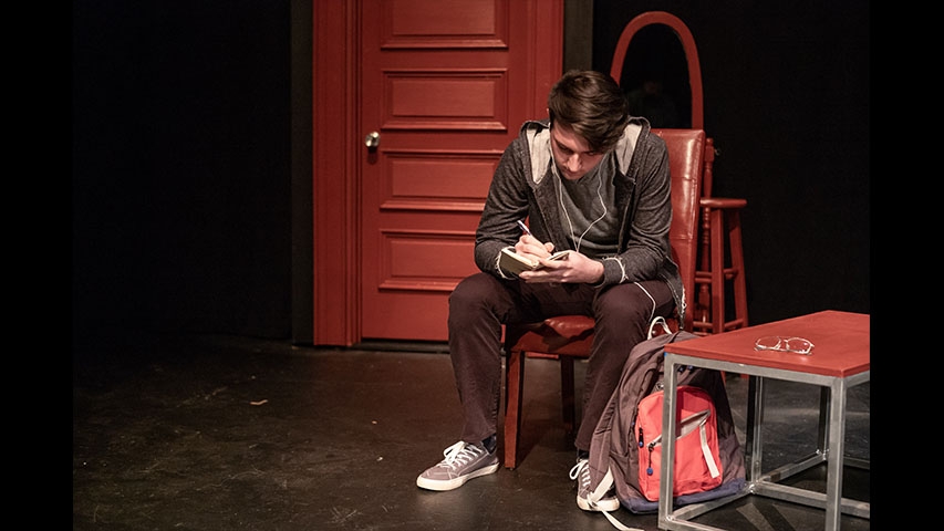 American La Ronde Slide 2