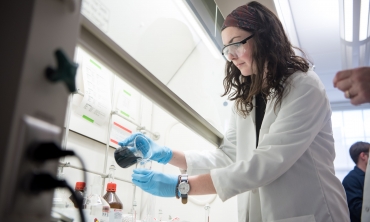 A student in the Union College aerogel lab