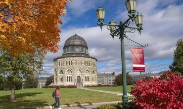 Photo of Nott memorial in the fall