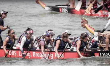  American Dragons Singapore paddle team