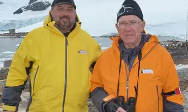 Mahlon "Chuck" Kennicutt '74 and Douglas Buddenhagen '56 