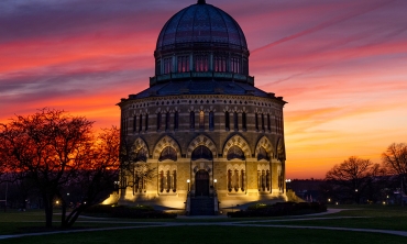 Nott Memorial at Night