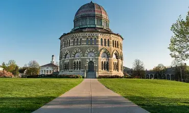 An exterior view of the Nott Memorial 