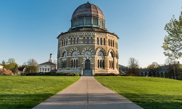 An exterior view of the Nott Memorial 