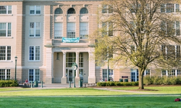 A front view of Reamer Campus Center