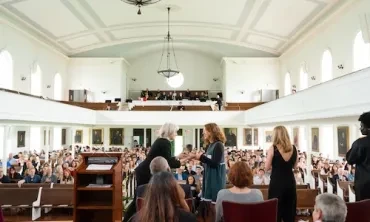 Eastwood Yeboah ’25 and Gabriella (Gabby) Baratier ’25 captured the top two awards at Prize Day Saturday afternoon in Memorial Chapel. More than 100 awards were presented to honor students for achievement in academics, leadership and community service.
